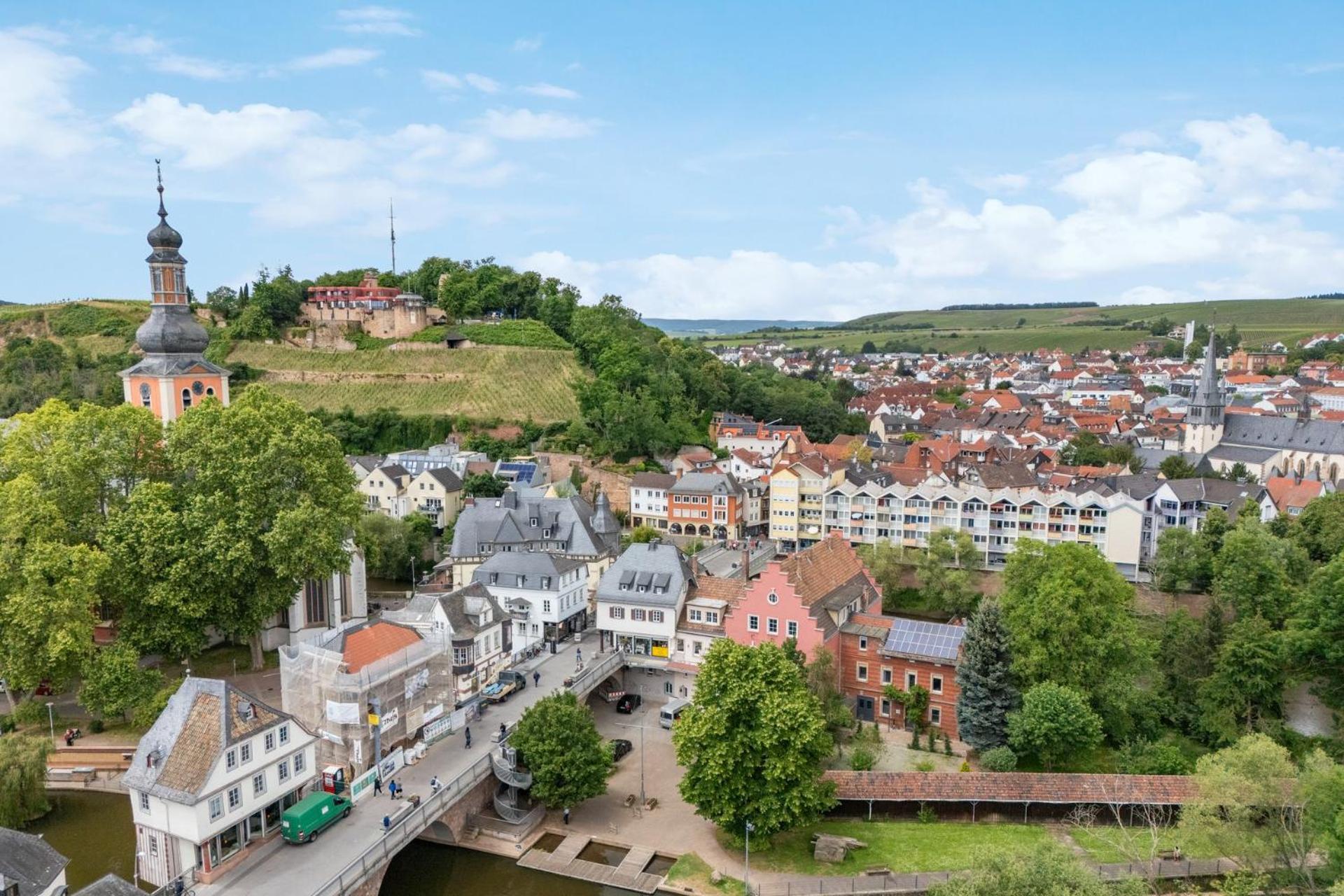 Altstadt Apartment Am Wasser Mit Parkplatz Und Grossem Garten Bad Kreuznach Eksteriør bilde