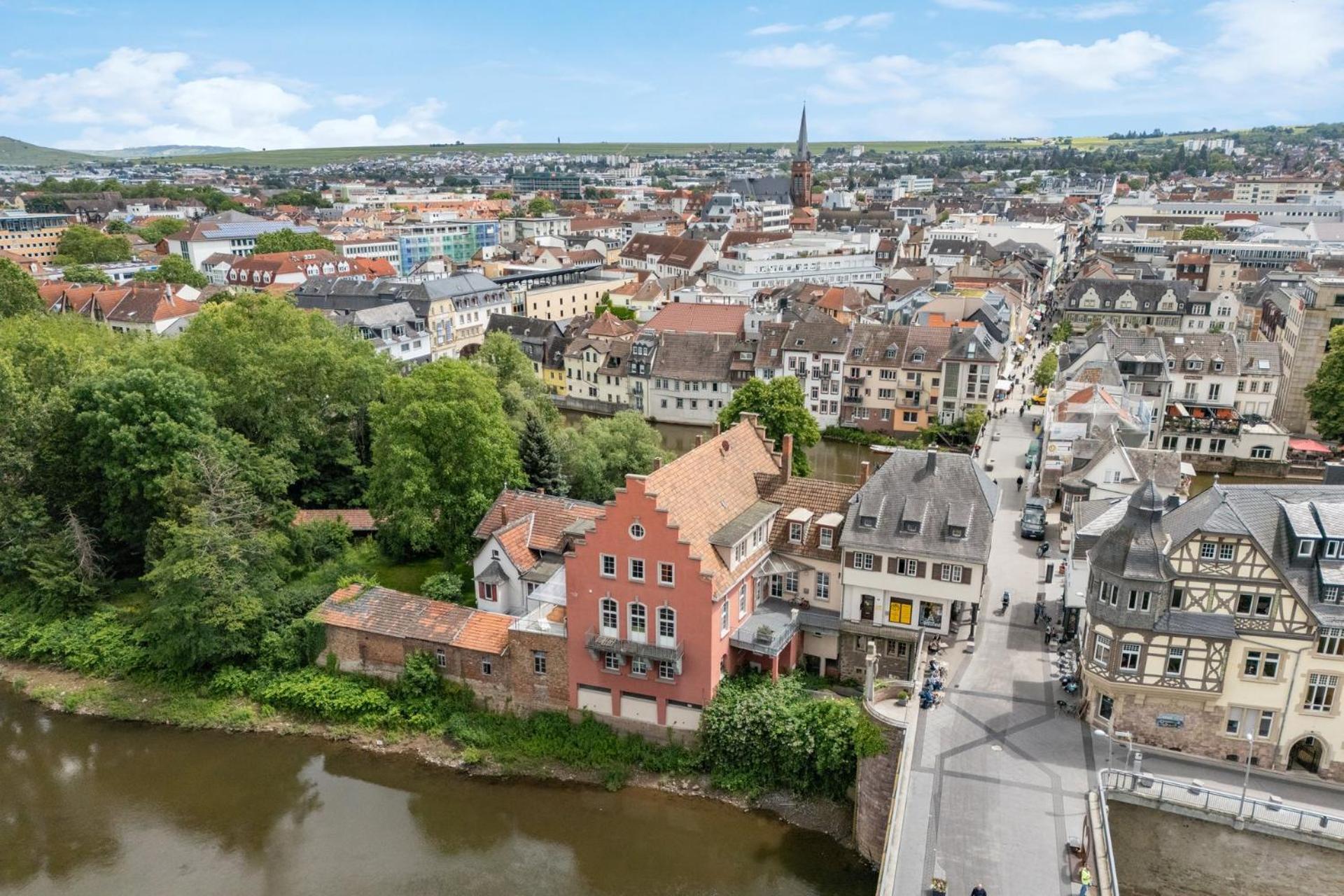 Altstadt Apartment Am Wasser Mit Parkplatz Und Grossem Garten Bad Kreuznach Eksteriør bilde